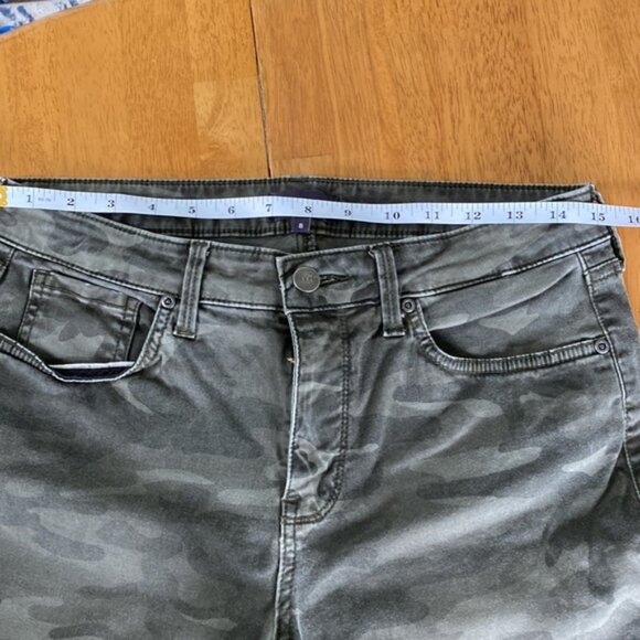 NYDJ camo denim size 8 AMI skinny ankle jeans - Picture 7 of 9